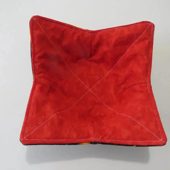 Microwave Bowl Cozy Reversibe Peppers and Red Cotton Fabric - Picture 2 of 4